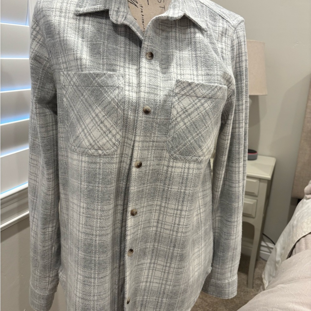 beachlunchlounge Light Gray Plaid Shirt